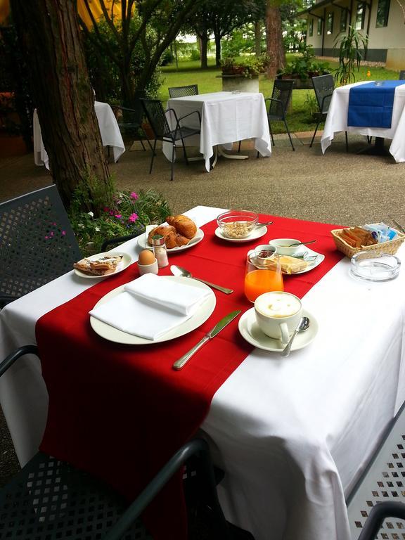 Locanda Alle Officine Buttrio Kültér fotó