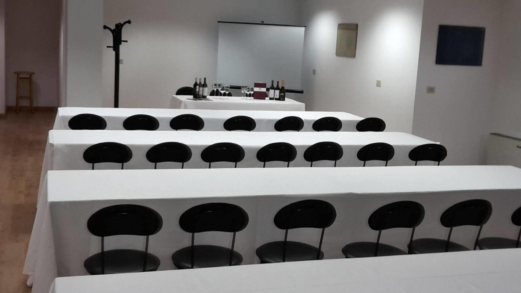 Locanda Alle Officine Buttrio Kültér fotó